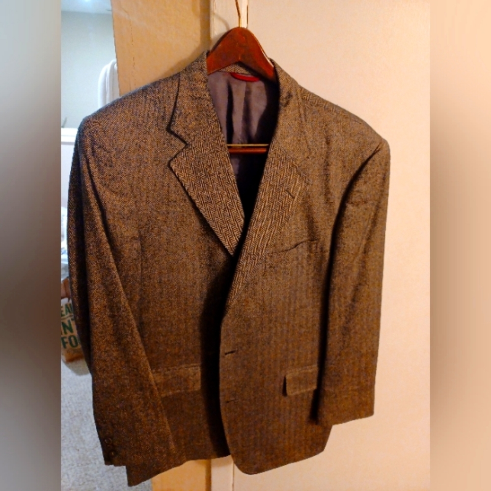 100% Silk Jos. A Bank Sport Coat in Tweed